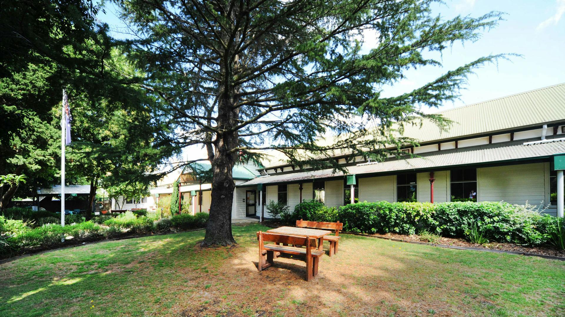 menarock-life-salisbury-house-upper-beaconsfield-nursing-home